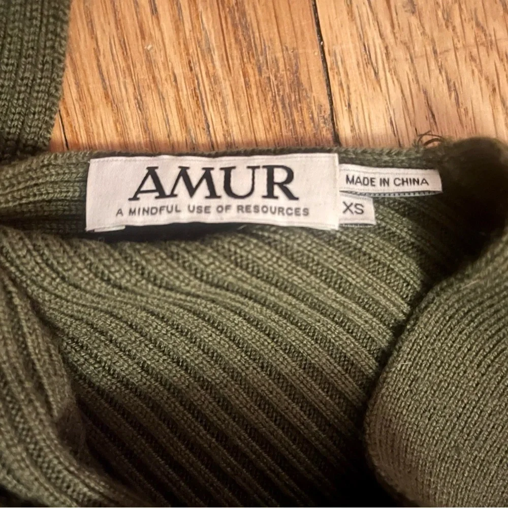 Amur merino wool olive green Violetta cold shoulder sweater - Picture 10 of 13